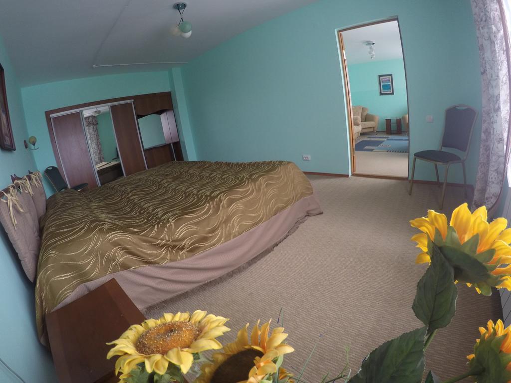 Kurmet Hotel Uralsk Chambre photo