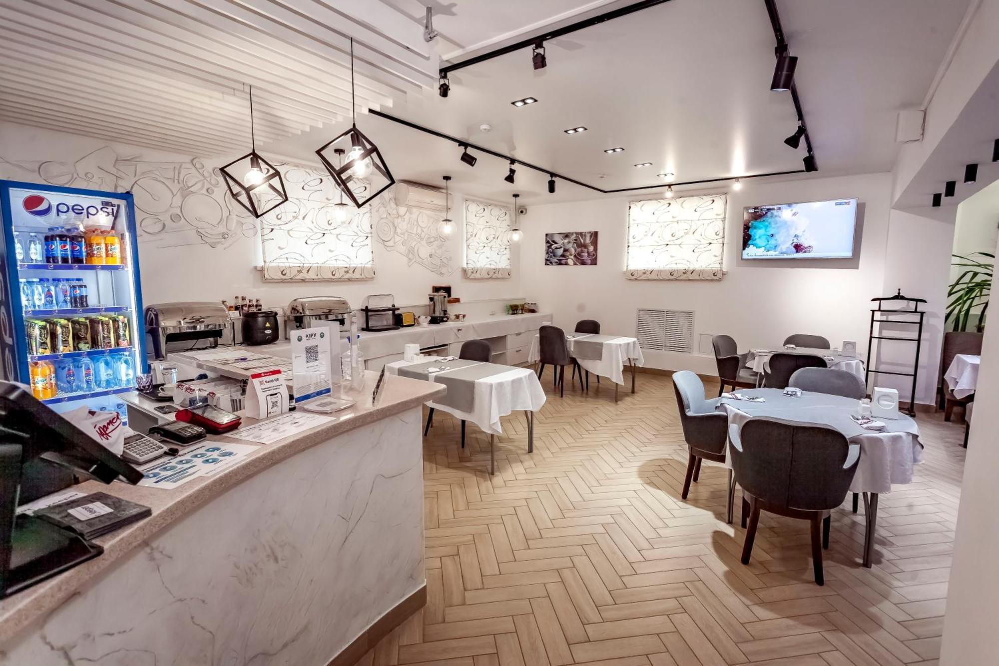Kurmet Hotel Uralsk Extérieur photo